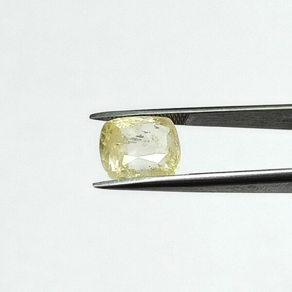 4.68 carats Yellow Sapphire ( 5.25 ratti ) - Image 5