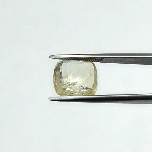 4.68 carats Yellow Sapphire ( 5.25 ratti ) - Image 8