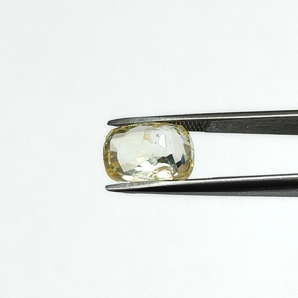 4.78 carats Yellow Sapphire ( 5.25 ratti ) - Image 6