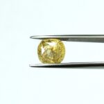 4.57 carats Yellow Sapphire ( 5.25 ratti ) - Image 2