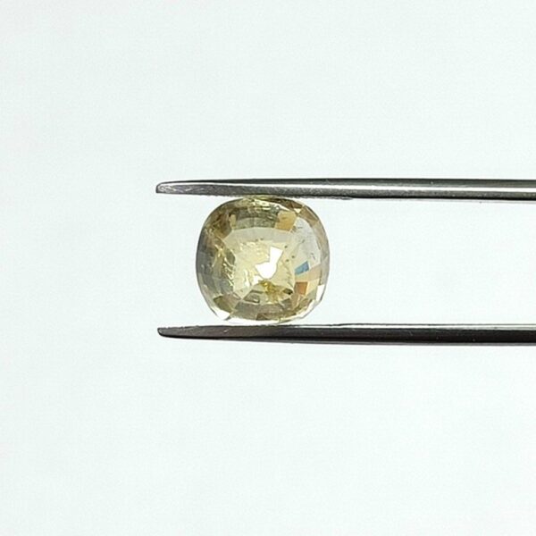 4.57 carats Yellow Sapphire ( 5.25 ratti ) - Image 7