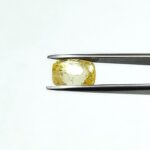 4.54 carats Yellow Sapphire ( 4.25 ratti ) - Image 2