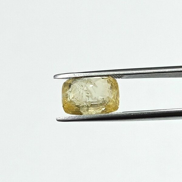 4.54 carats Yellow Sapphire ( 4.25 ratti ) - Image 6