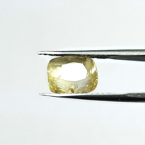 6.42 carats Yellow Sapphire ( 7.25 ratti ) - Image 3