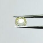 5.56 carats Yellow Sapphire ( 6.25 ratti ) - Image 2