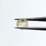 5.56 carats Yellow Sapphire ( 6.25 ratti ) - Image 3