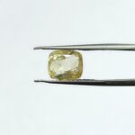 4.95 carats Yellow Sapphire ( 5.25 ratti )