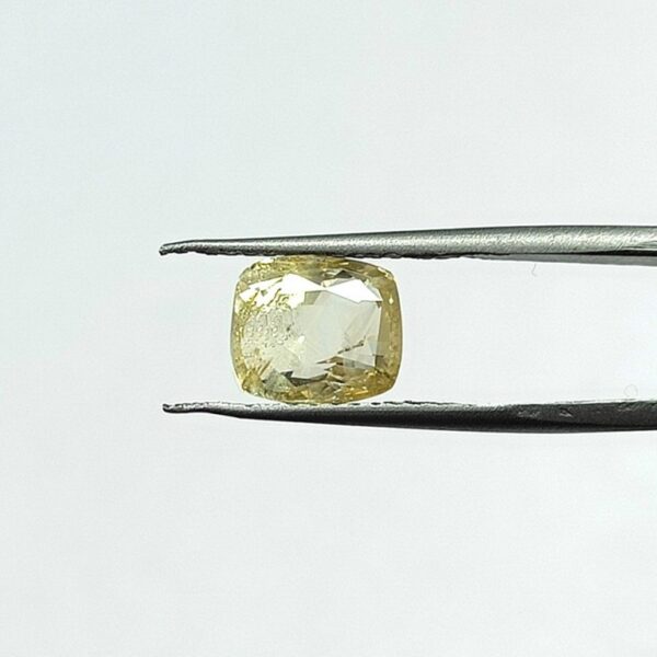 4.95 carats Yellow Sapphire ( 5.25 ratti ) - Image 2