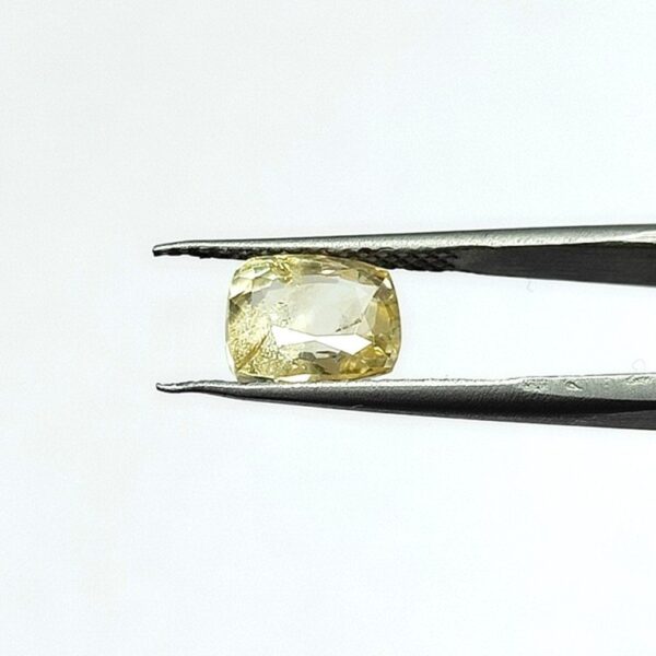 4.95 carats Yellow Sapphire ( 5.25 ratti ) - Image 4