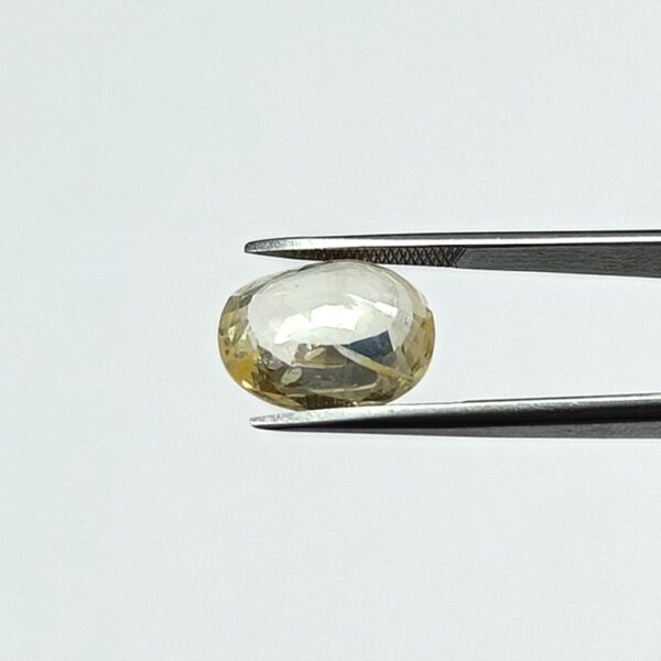 4.74 carats Yellow Sapphire ( 5.25 ratti ) - Image 7