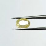 5.35 carats Yellow Sapphire ( 5.25 ratti ) - Image 3