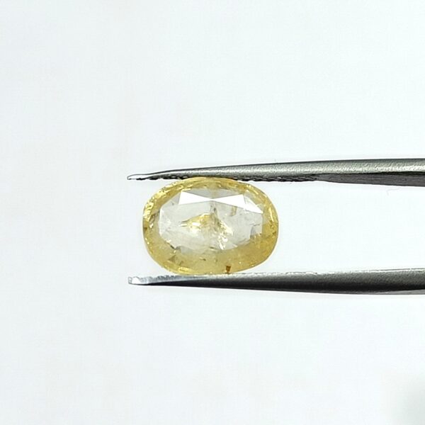 5.34 carats Yellow Sapphire ( 5.25 ratti ) - Image 3