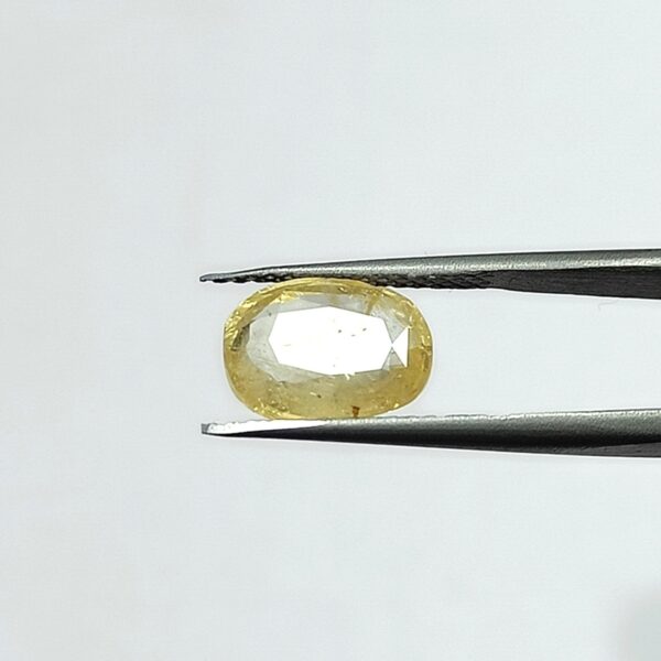 5.34 carats Yellow Sapphire ( 5.25 ratti ) - Image 4