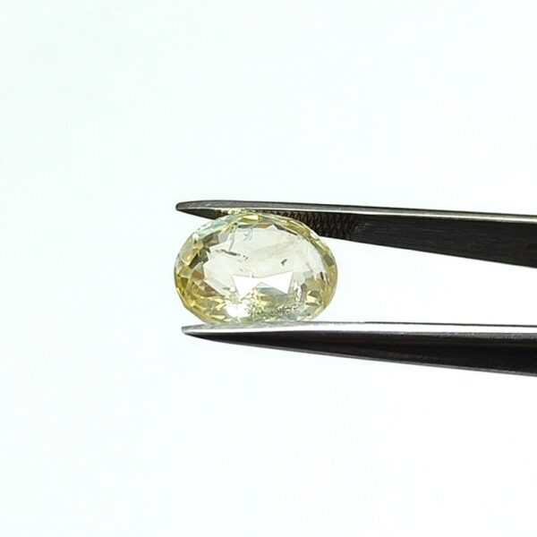 4.79 carats Yellow Sapphire ( 5.25 ratti ) - Image 4