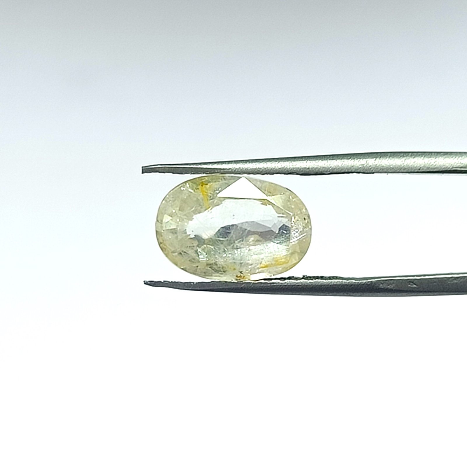 YSOGG-125-1 5.96 carats Yellow Sapphire - Image 1