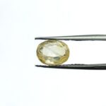 5.05 carats Yellow Sapphire ( 5.25 ratti )