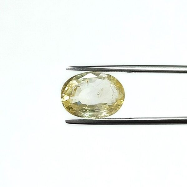 4.62 carats Yellow Sapphire ( 5.25 ratti ) - Image 1