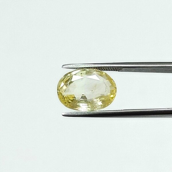4.62 carats Yellow Sapphire ( 5.25 ratti ) - Image 3