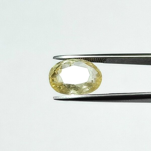 4.62 carats Yellow Sapphire ( 5.25 ratti ) - Image 4