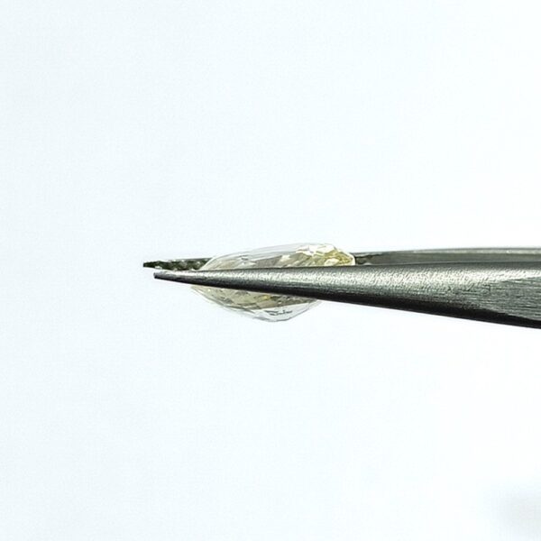 5.48 carats Yellow Sapphire ( 6.25 ratti ) - Image 5