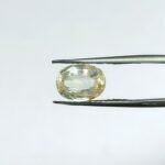 3.74 carats Yellow Sapphire ( 4.25 ratti )