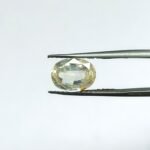 3.74 carats Yellow Sapphire ( 4.25 ratti ) - Image 2