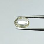 3.89 carats Yellow Sapphire ( 4.25 ratti ) - Image 3