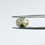 3.85 carats Yellow Sapphire ( 4.25 ratti )