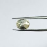 3.85 carats Yellow Sapphire ( 4.25 ratti ) - Image 2