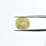 8.44 carats Yellow Sapphire ( 9.25 ratti )
