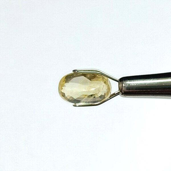 4.87 carats Yellow Sapphire ( 5.25 ratti ) - Image 6
