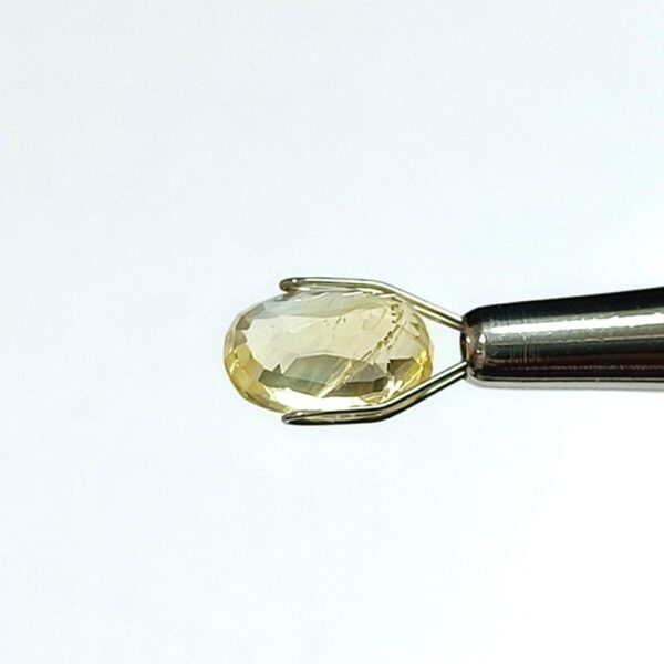 4.87 carats Yellow Sapphire ( 5.25 ratti ) - Image 7