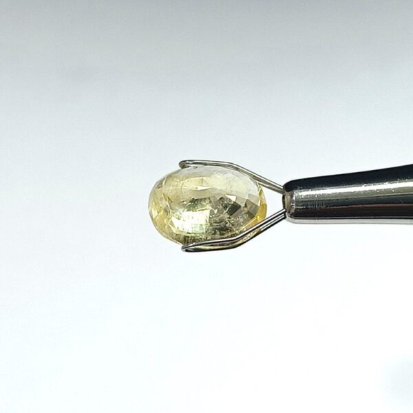 5.84 carats Yellow Sapphire ( 6.25 ratti ) - Image 7