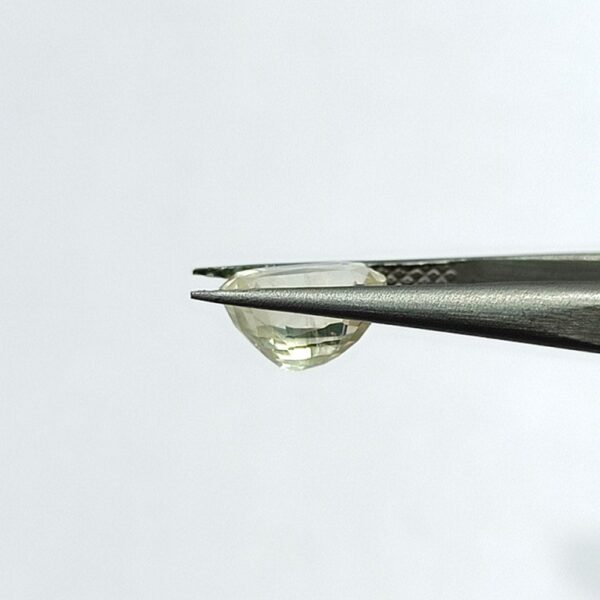 5.00 carats Yellow Sapphire ( 5.25 ratti ) - Image 6