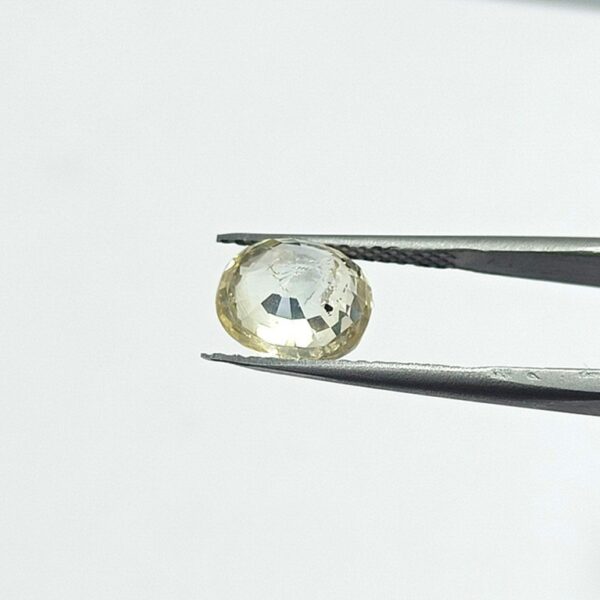 5.11 carats Yellow Sapphire ( 5.25 ratti ) - Image 7