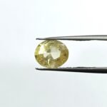 4.08 carats Yellow Sapphire ( 4.25 ratti )