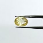 4.08 carats Yellow Sapphire ( 4.25 ratti ) - Image 3