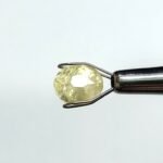 4.12 carats Yellow Sapphire ( 4.25 ratti ) - Image 2
