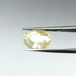5.61 carats Yellow Sapphire ( 6.25 ratti ) - Image 3