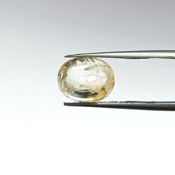 5.59 carats Yellow Sapphire ( 6.25 ratti ) - Image 6