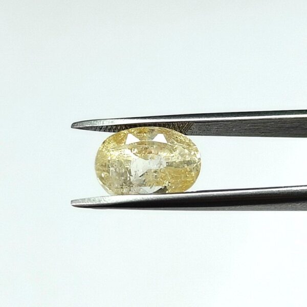 4.99 carats Yellow Sapphire ( 5.25 ratti ) - Image 2