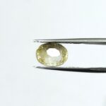 5.72 carats Yellow Sapphire ( 6.25 ratti ) - Image 2