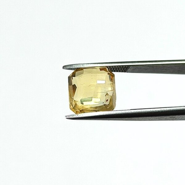 4.61 carats Yellow Sapphire ( 5.25 ratti ) - Image 6