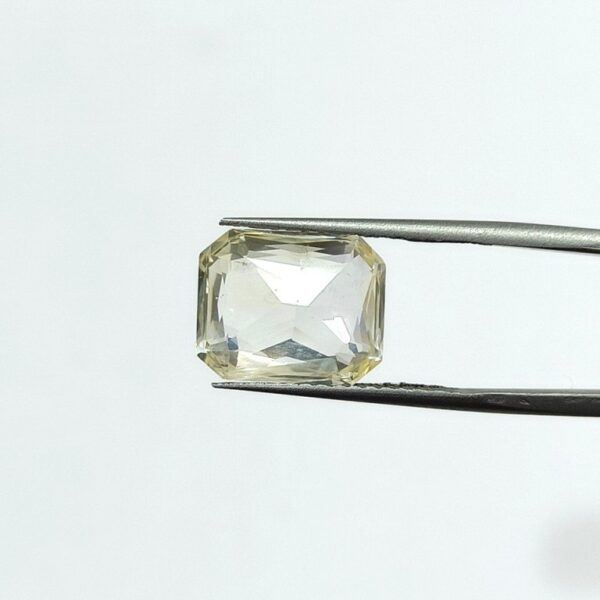 9.23 carats Yellow Sapphire ( 10.25 ratti ) - Image 6
