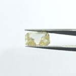 9.64 carats Yellow Sapphire (Pukhraj) - Image 2
