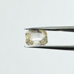 5.84 carats Yellow Sapphire ( 6.25 ratti ) - Image 3