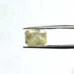 5.90 carats Yellow Sapphire ( 6.25 ratti )