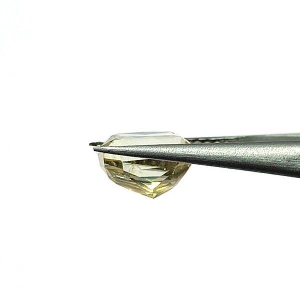 5.55 carats Yellow Sapphire ( 6.25 ratti ) - Image 5