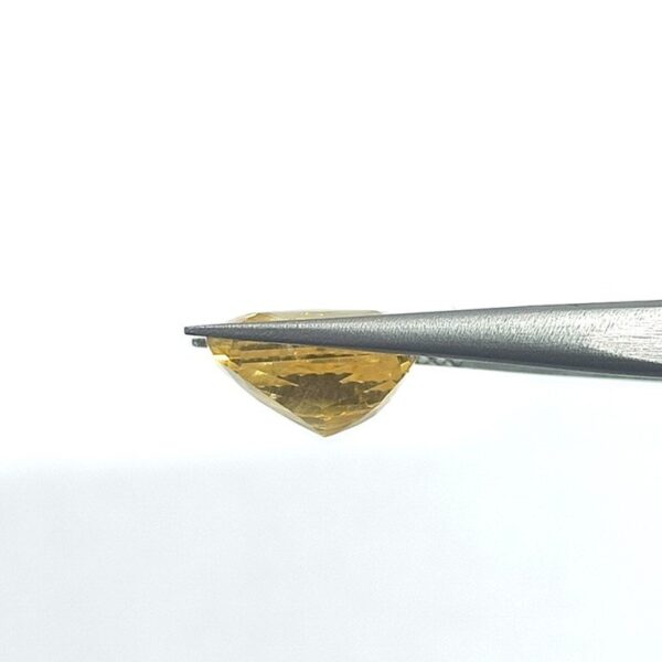 10.02 carats Yellow Sapphire ( 11.25 ratti ) - Image 5