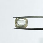 5.7 carats Yellow Sapphire ( 6.25 ratti ) - Image 2